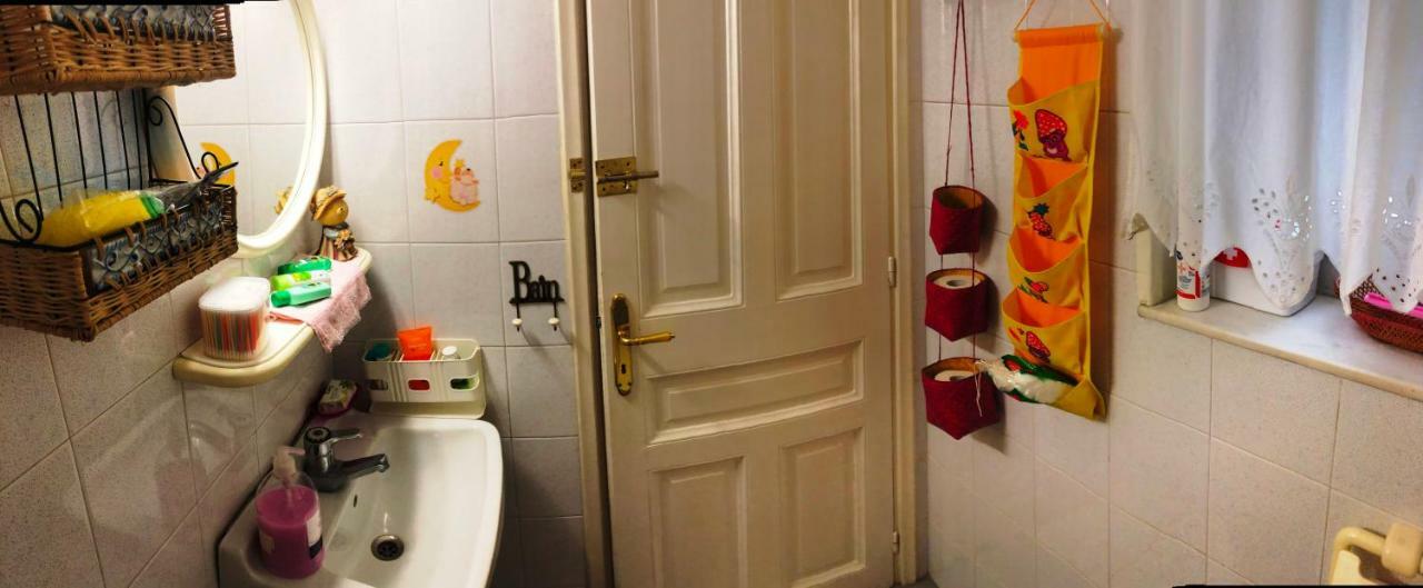 Апартаменты в Экзархия — 80 кв. м., спальни: 3, собственных ванных: 1 Афины Экстерьер фото